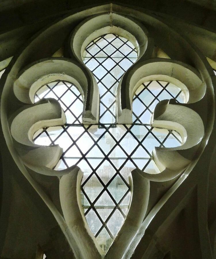 Renovation abbatiale de St Riquier 1000h DePierre